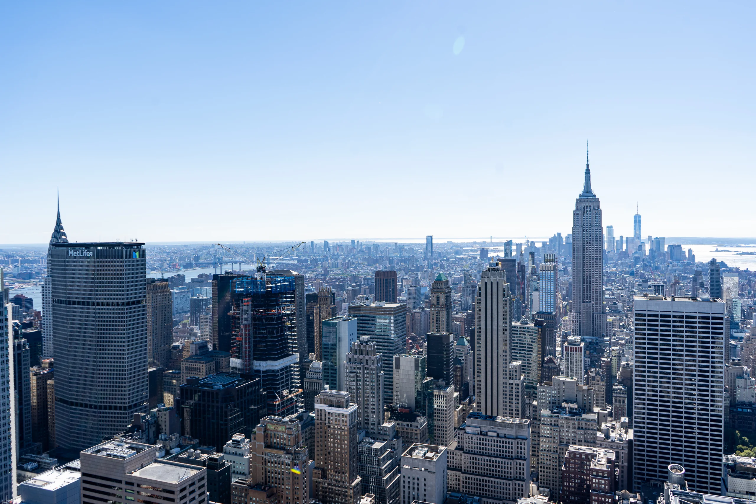 Blick über Manhattan auf das Empire State Building